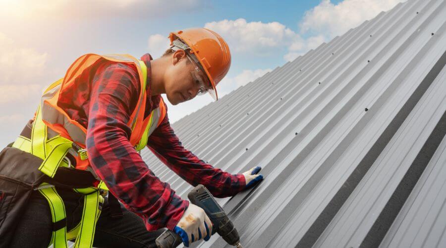 Professional Emergency Roof Repairs services in Capac, MI